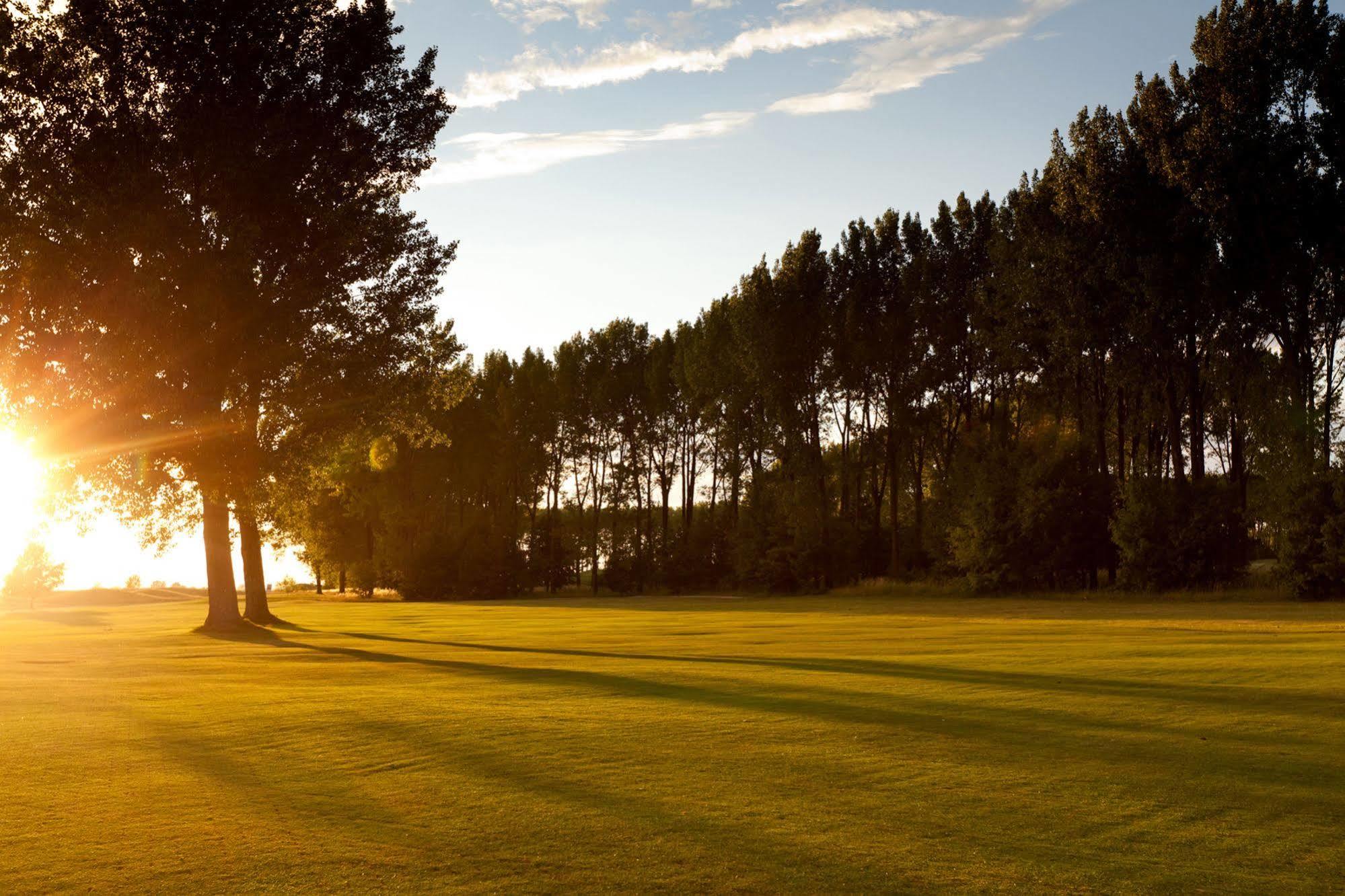 Greenfield Hotel Golf & Spa Bük エクステリア 写真