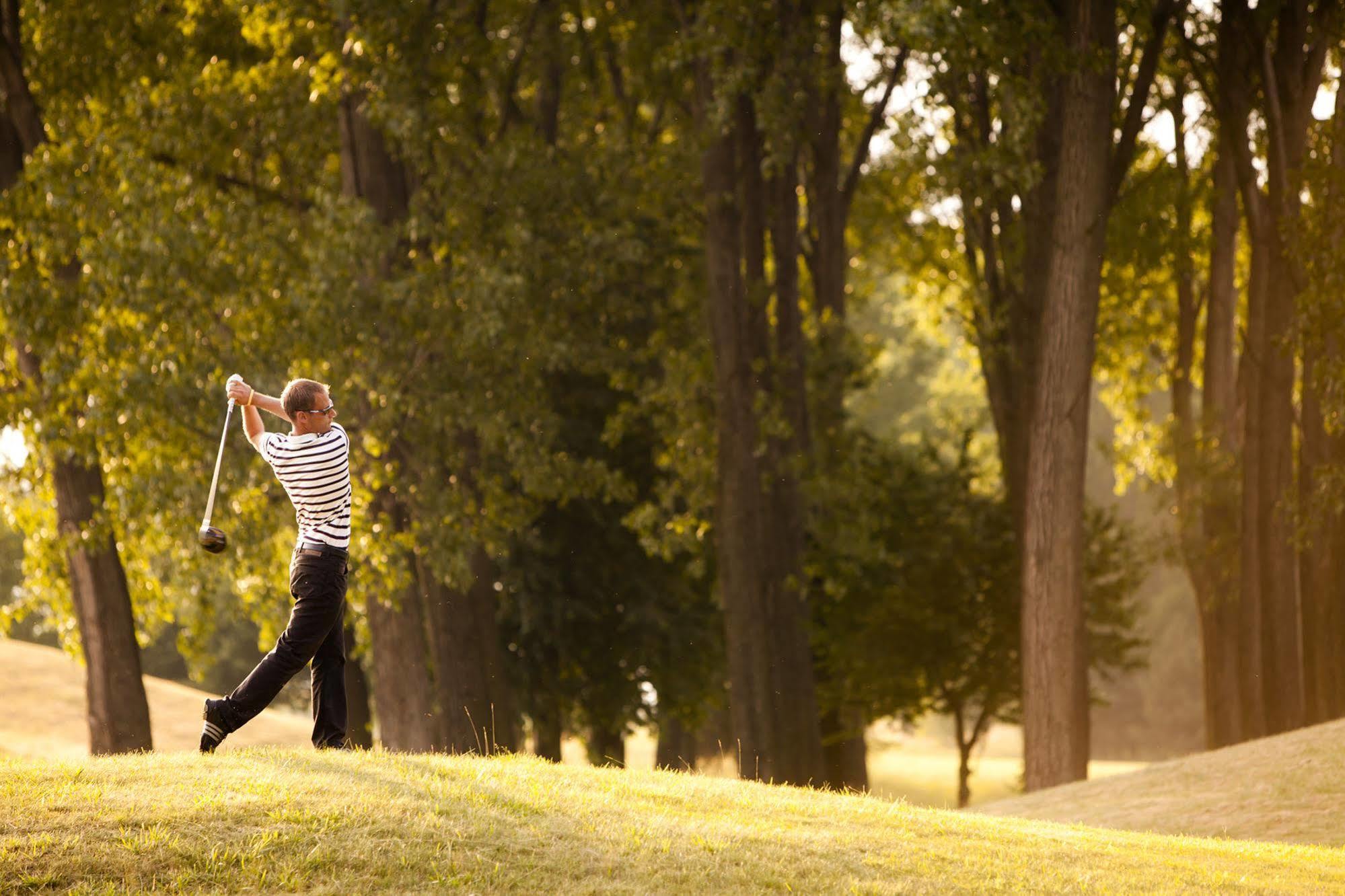 Greenfield Hotel Golf & Spa Bük エクステリア 写真