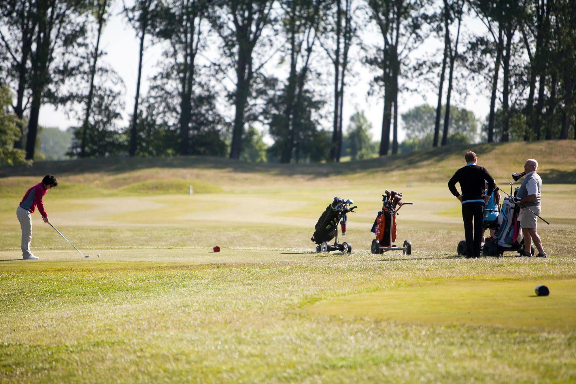 Greenfield Hotel Golf & Spa Bük エクステリア 写真